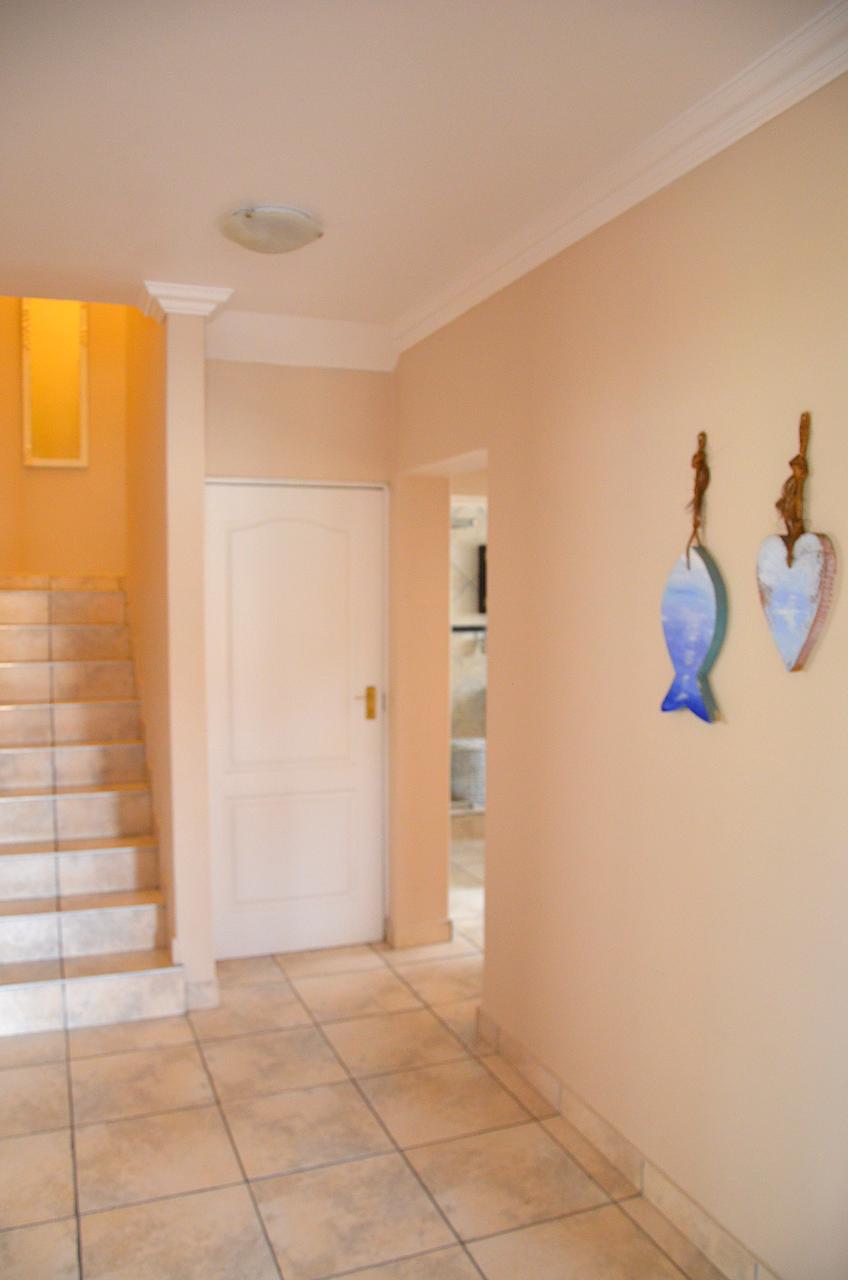 6 Bedroom Property for Sale in Hartenbos Central Western Cape
